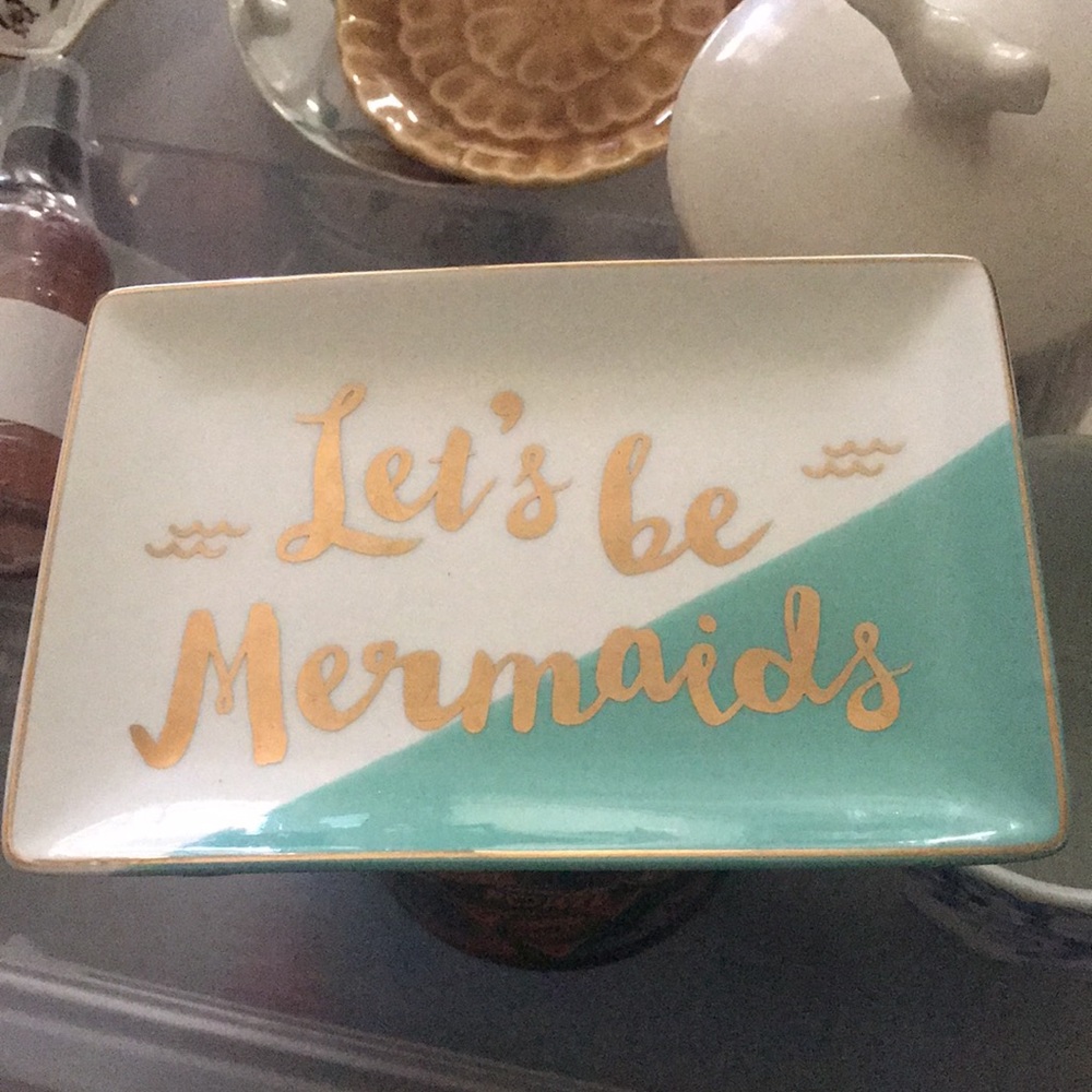 NWT Let’s Be Mermaids Long Dish for trinkets - Picture 3 of 5